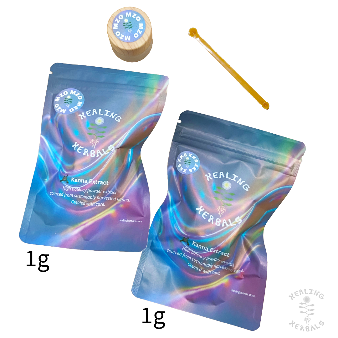 FS-33 kanna extract high mesembrenone powder by Healing Herbals, featuring two 1g iridescent resealable pouches, a small glass jar with wooden lid, and a yellow dosing scoop arranged on a clean white background.